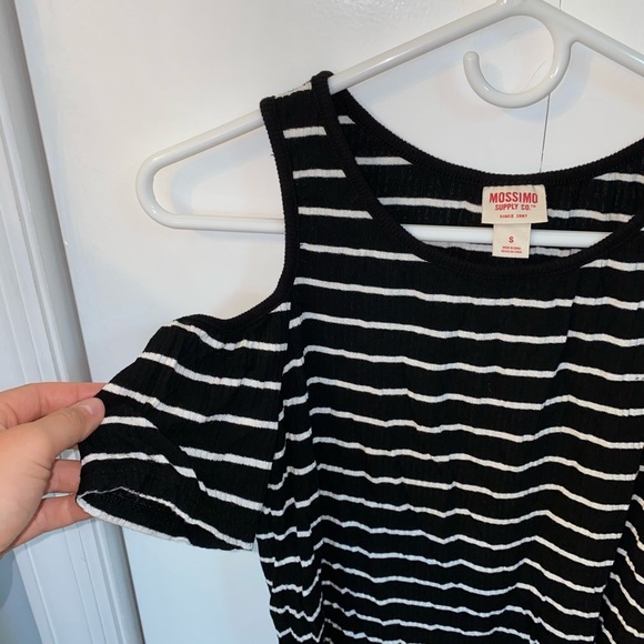 Top - Picture 2 of 4